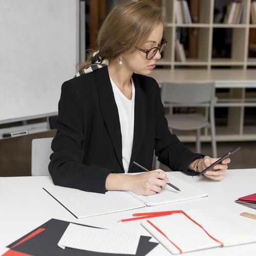 teacher-desk-with-mobile (1)